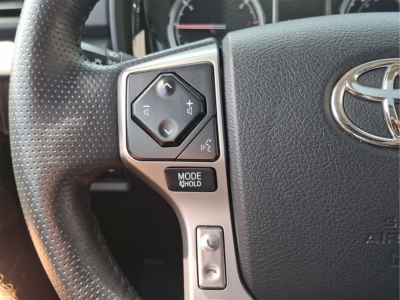 Used 2023 Toyota 4Runner Limited image 96