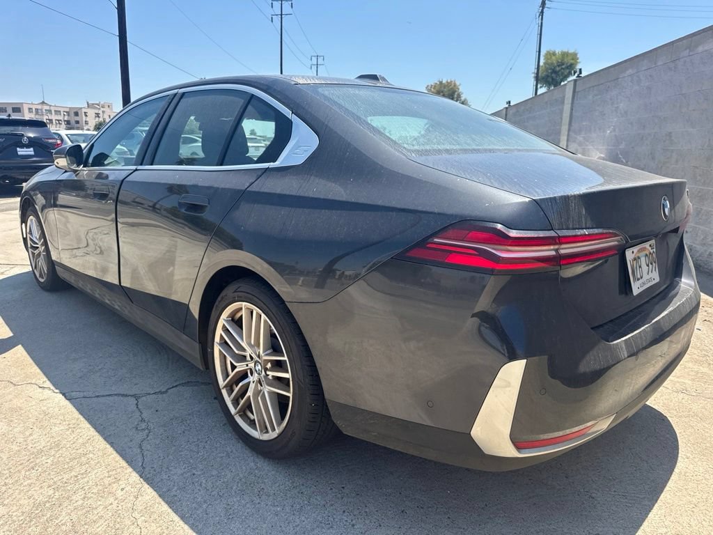 Used 2024 BMW 530i RWD image 4