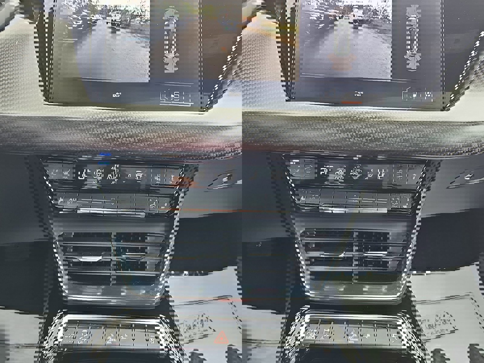 Used 2022 Audi e-tron GT Premium Plus w/ Performance Package image 25