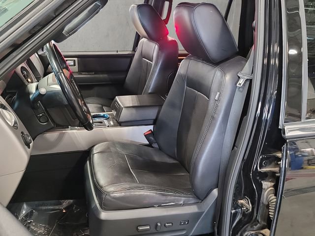 Used 2017 Ford Expedition EL Limited w/ Equipment Group 301A AWD/4WD image 41