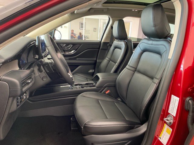 New 2025 Lincoln Corsair Grand Touring w/ Equipment Group 301A AWD/4WD image 16