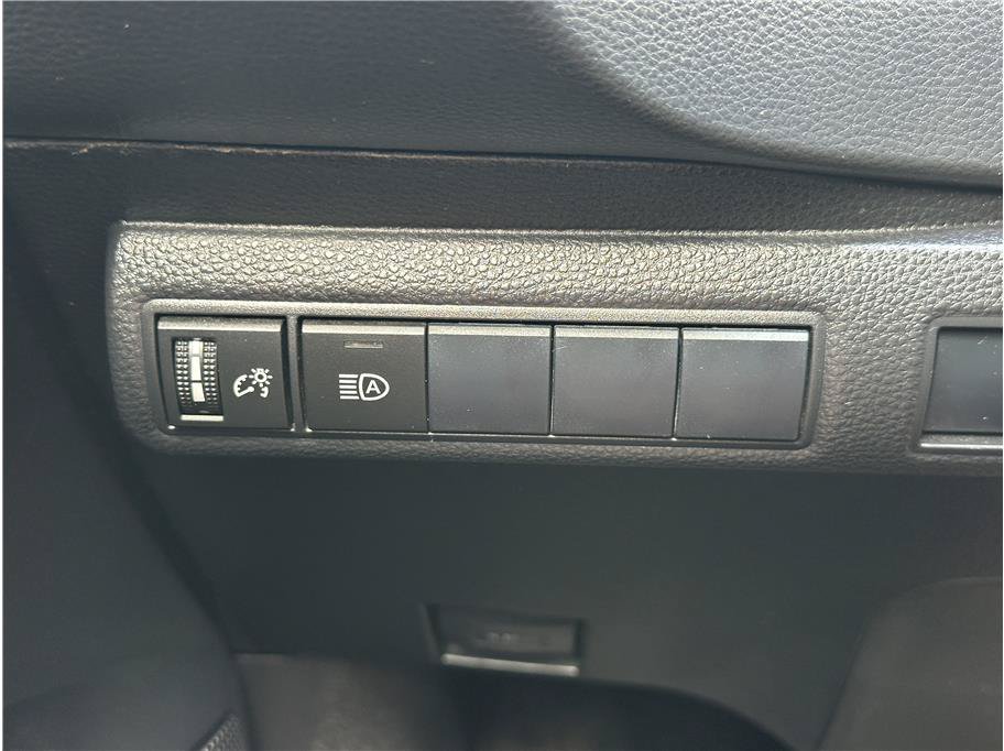 Used 2020 Toyota Corolla XSE FWD image 26