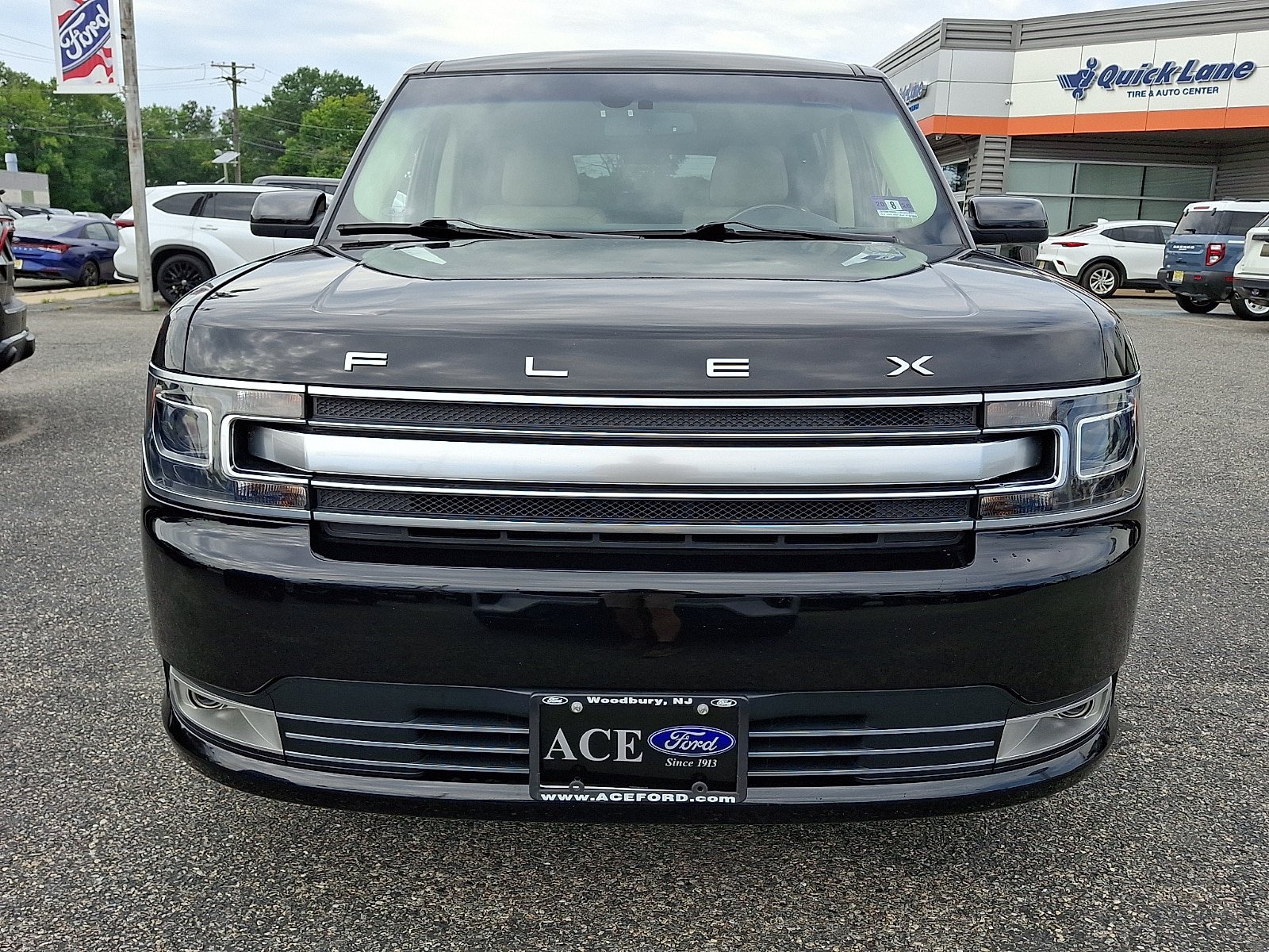 Used 2019 Ford Flex Limited w/ Equipment Group 303A AWD/4WD image 2