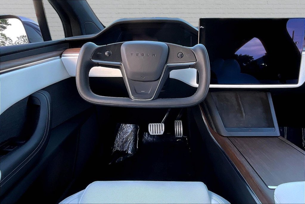 Used 2022 Tesla Model X AWD/4WD image 8