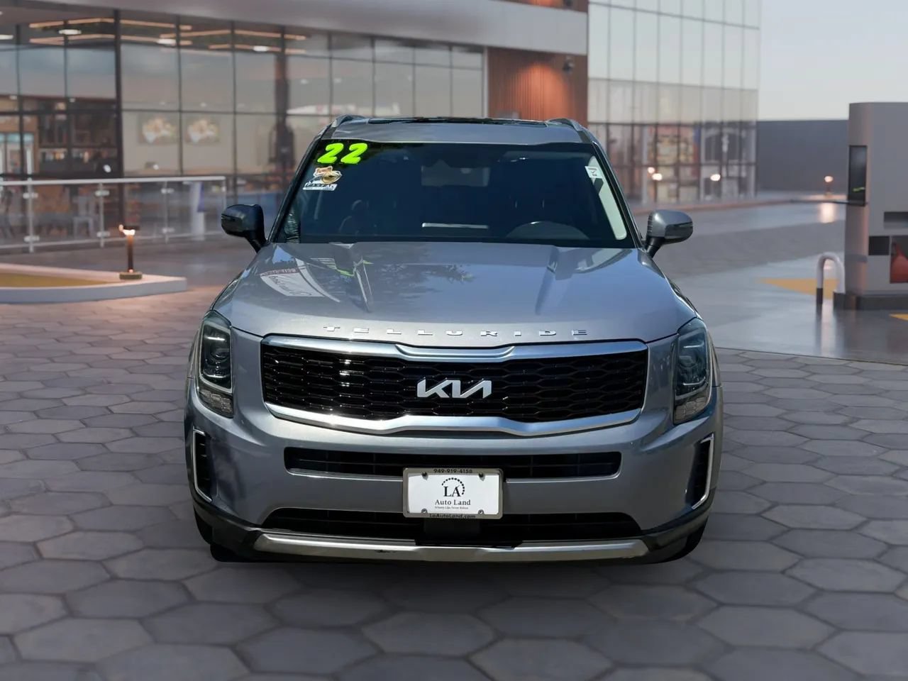 Used 2022 Kia Telluride EX w/ Towing Package AWD/4WD image 9
