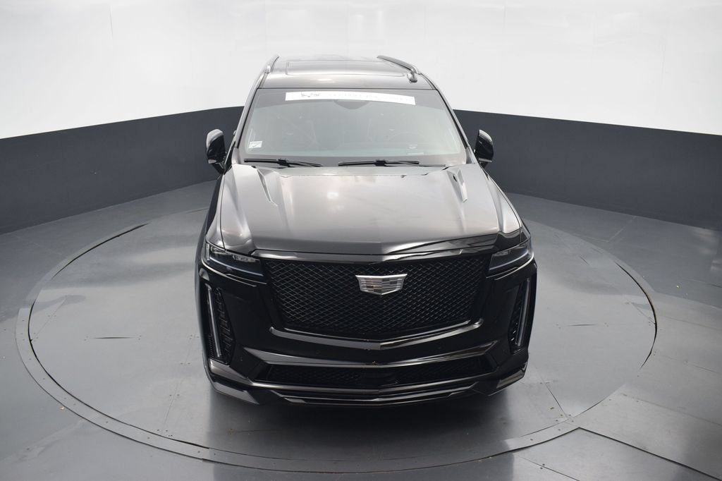 Certified 2023 Cadillac Escalade ESV V w/ Heavy-Duty Trailer Package AWD/4WD image 44