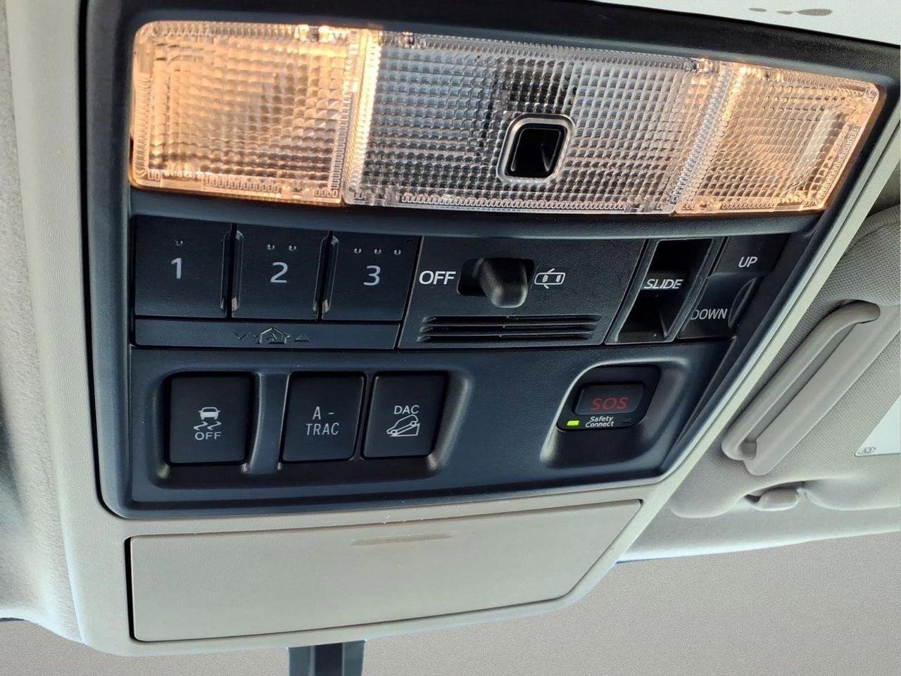 Used 2019 Toyota 4Runner Limited AWD/4WD image 18
