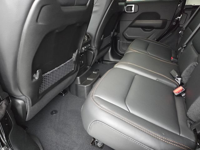 New 2026 Jeep Wrangler Unlimited Sahara AWD/4WD image 12