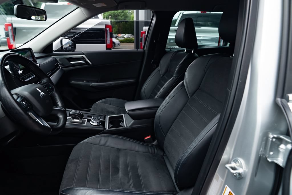 Used 2022 Mitsubishi Outlander SE FWD image 17