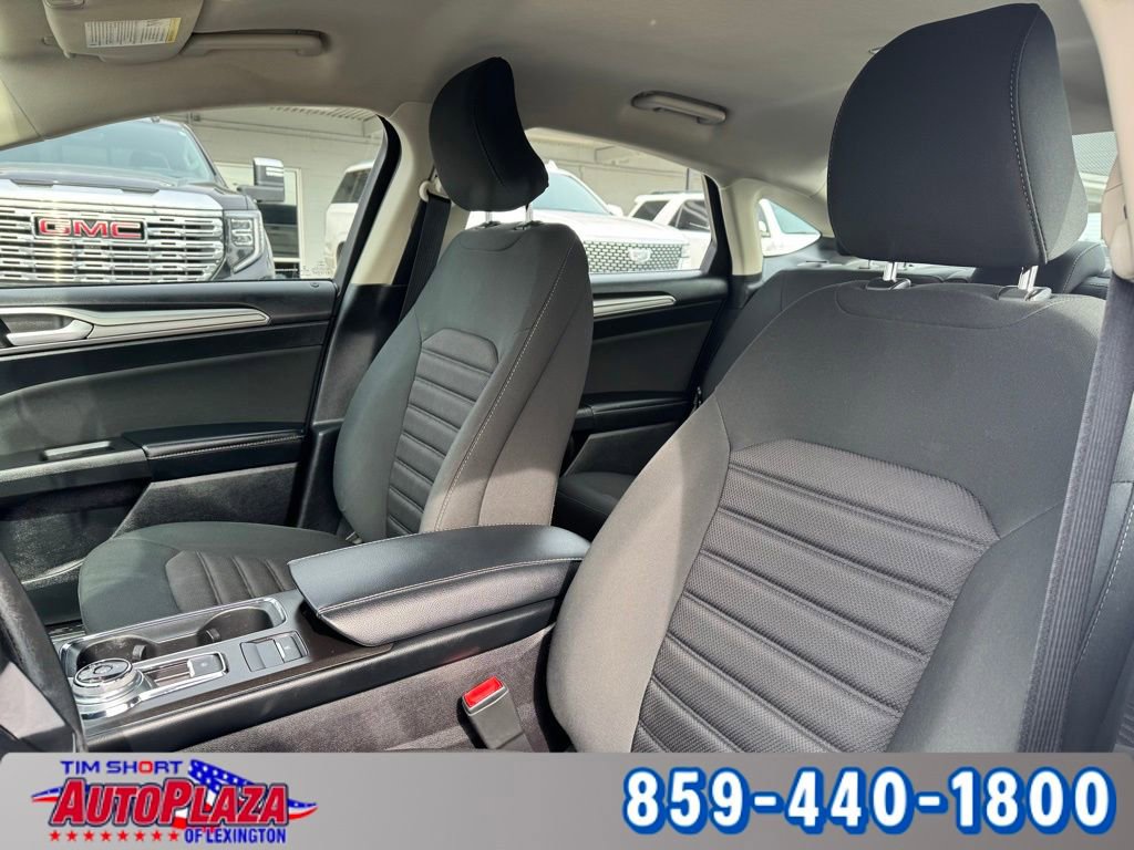 Used 2018 Ford Fusion SE w/ Fusion SE Technology Package image 33
