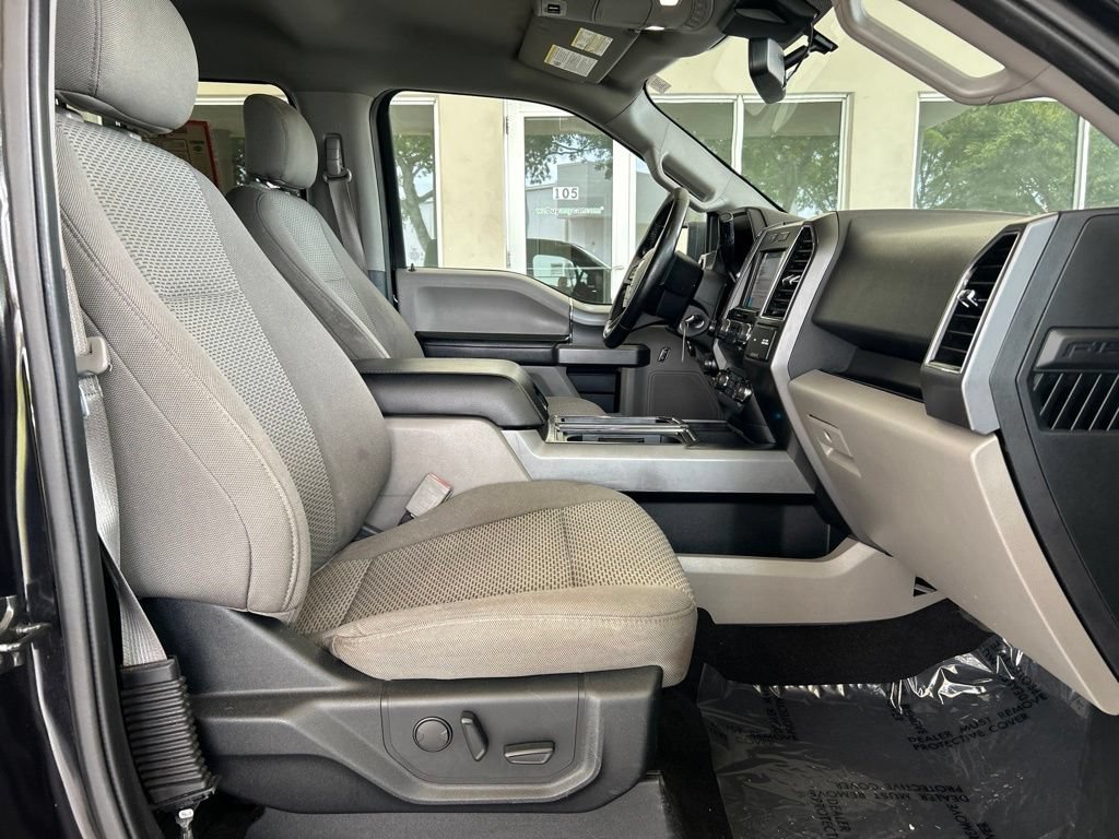 Used 2019 Ford F150 XLT w/ Equipment Group 302A Luxury AWD/4WD image 25