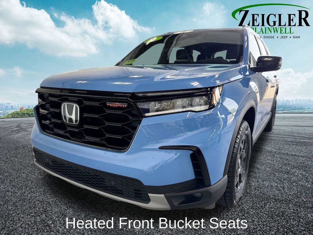 Used 2023 Honda Pilot TrailSport image 9