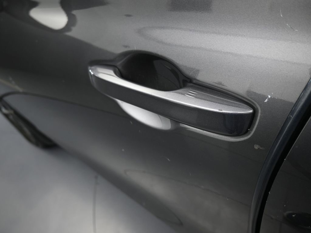 Used 2023 Honda HR-V EX-L image 38