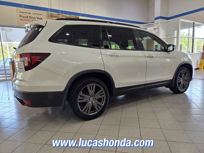 Used 2022 Honda Pilot Sport image 4