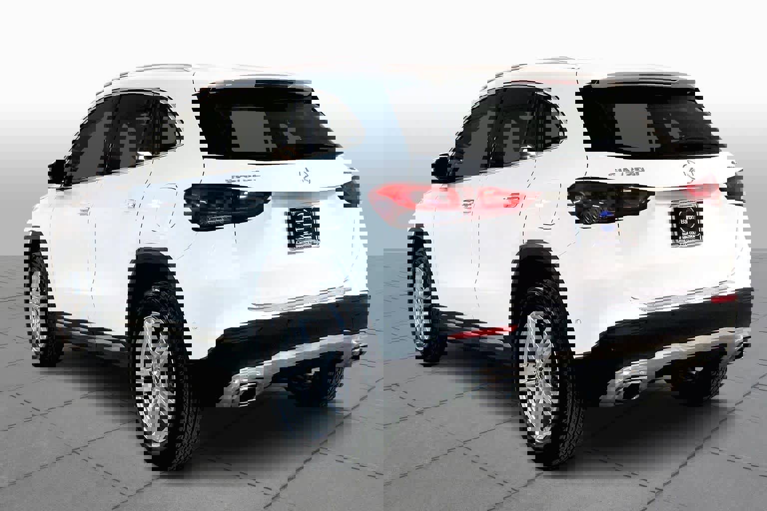 Used 2023 Mercedes-Benz GLA 250 4MATIC image 12