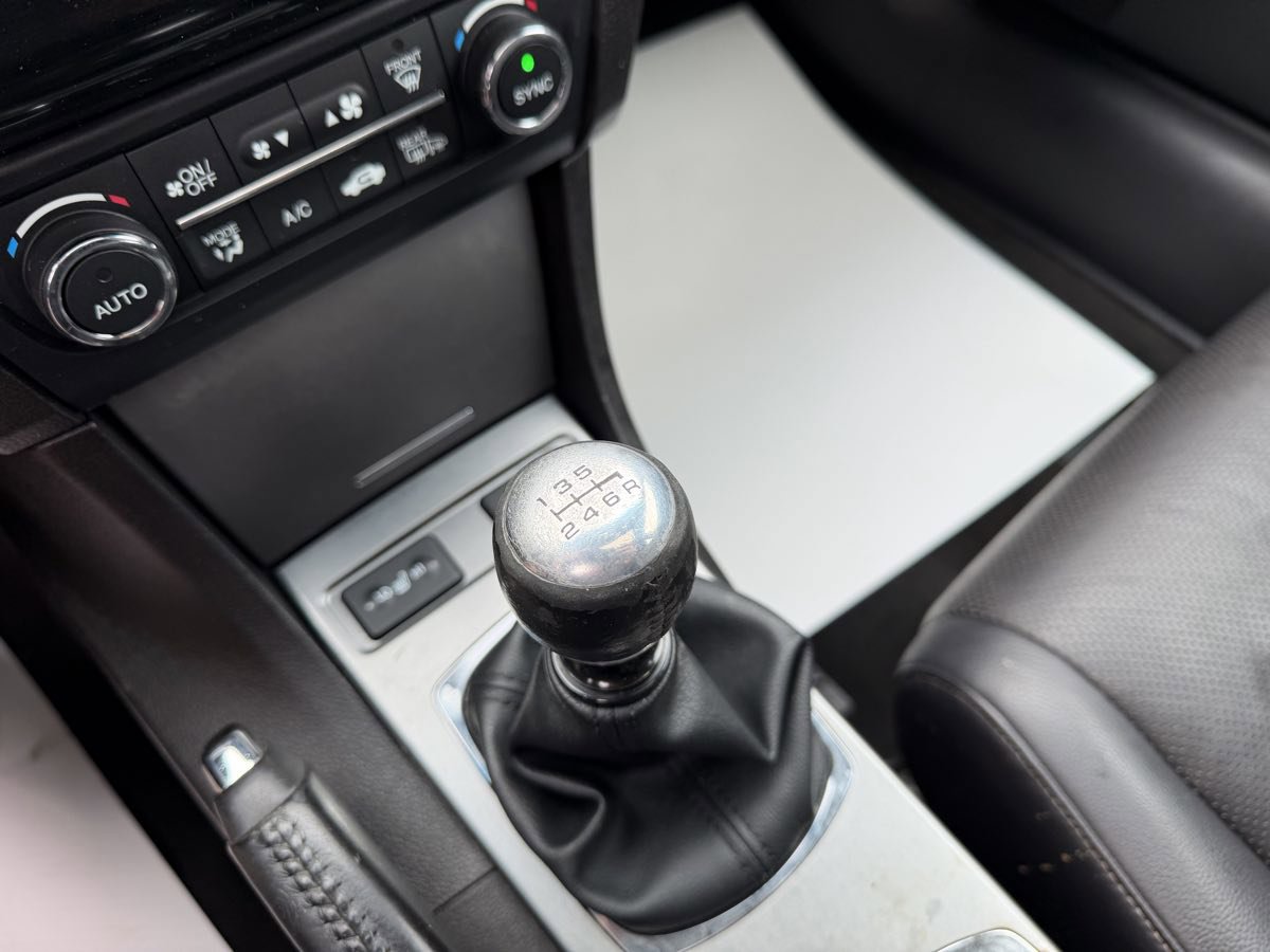 Used 2013 Acura ILX w/ Premium Package FWD image 25