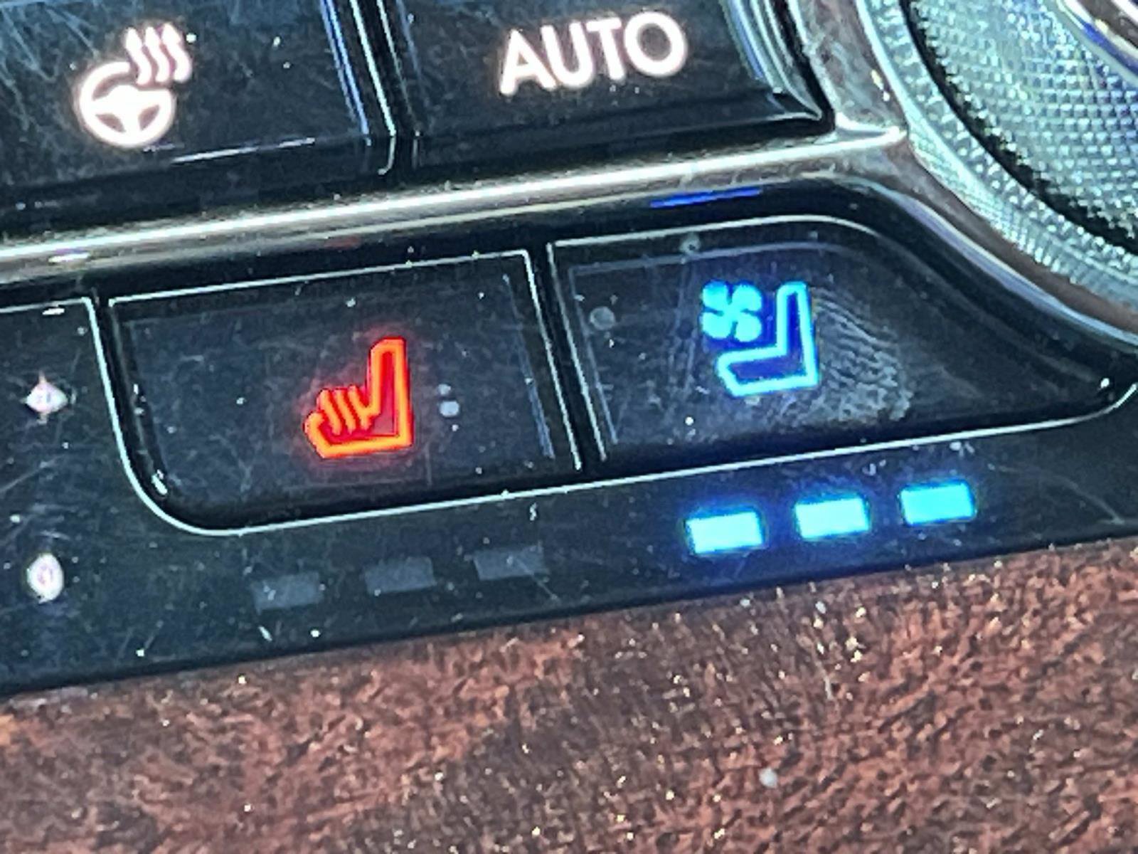 Used 2020 Lincoln Aviator Black Label w/ Dynamic Handling Package AWD/4WD image 34