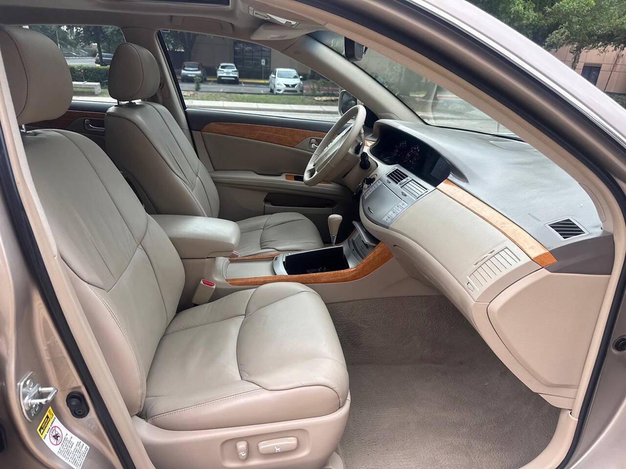 Used 2006 Toyota Avalon XLS FWD image 23