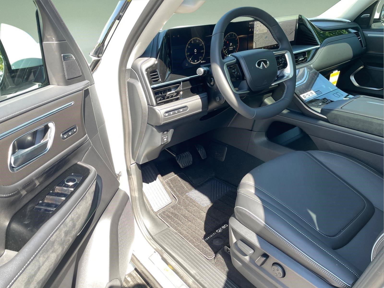 New 2026 INFINITI QX80 Luxe RWD image 14