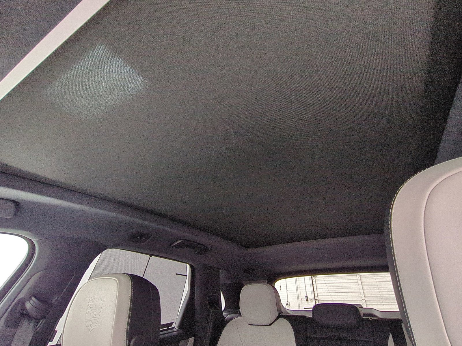 Used 2025 Porsche Cayenne image 17