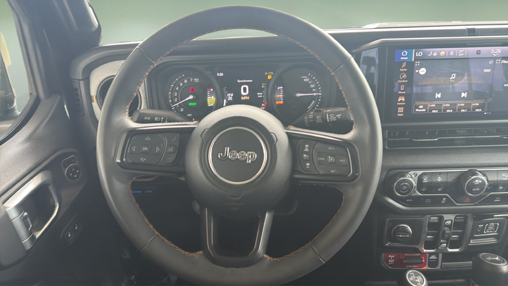 Used 2024 Jeep Wrangler Unlimited AWD/4WD image 9