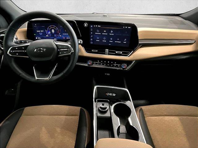 Used 2026 Chevrolet Equinox ACTIV FWD image 16