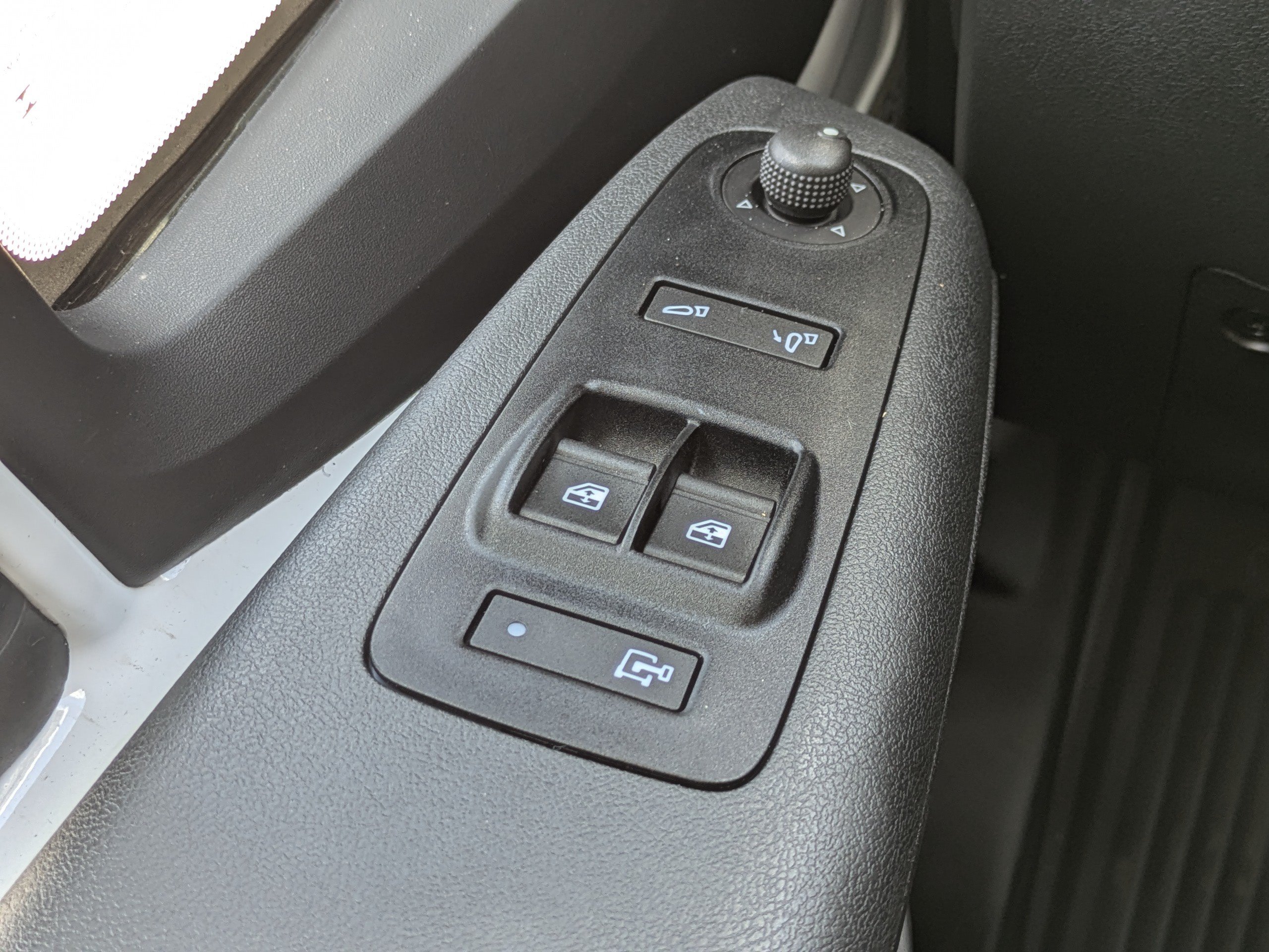 Used 2025 RAM ProMaster 2500 w/ Convenience Group FWD image 19