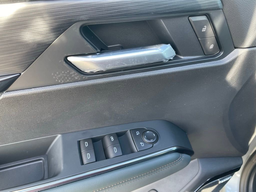 New 2026 GMC Acadia AT4 image 12