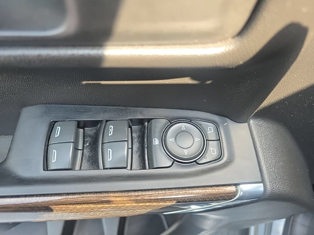 Used 2019 Chevrolet Silverado 1500 LT w/ All-Star Edition AWD/4WD image 11