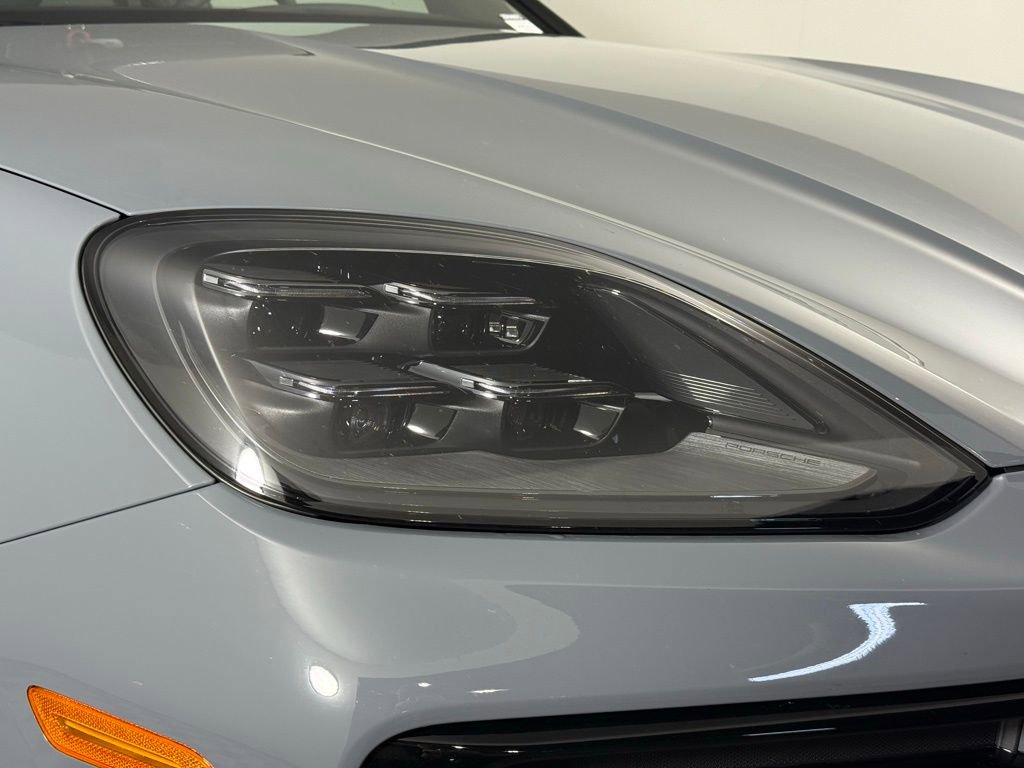 Certified 2025 Porsche Cayenne image 15