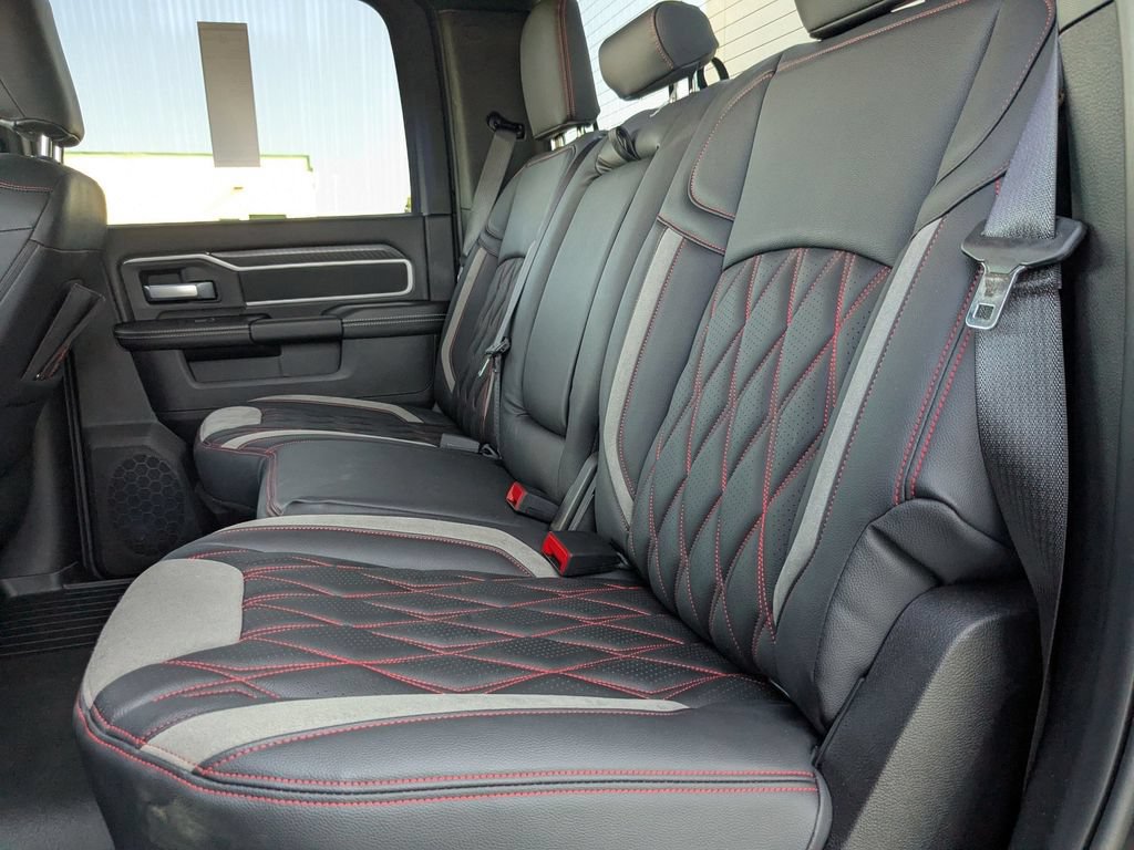 New 2025 RAM 2500 Big Horn AWD/4WD image 33