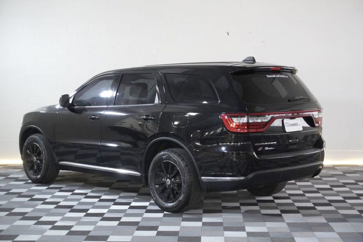 Used 2020 Dodge Durango SXT image 3