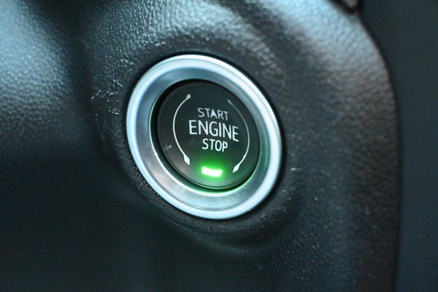 Used 2022 Chevrolet Silverado 1500 High Country w/ Technology Package image 33