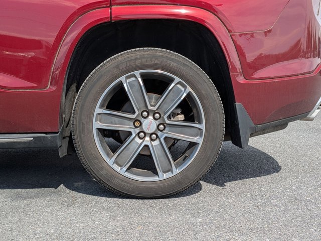 Used 2018 GMC Acadia Denali w/ Technology Package AWD/4WD image 15