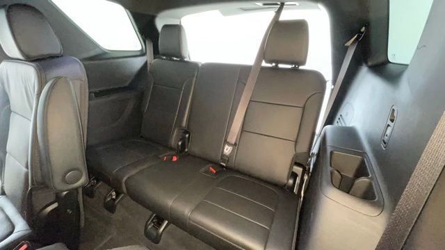 Used 2024 Chevrolet Traverse High Country image 48