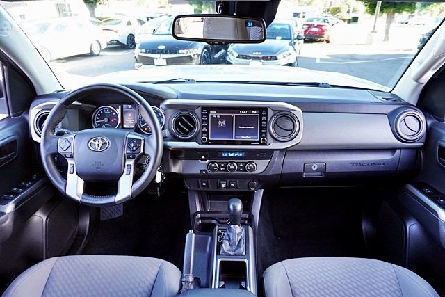 Used 2022 Toyota Tacoma SR5 RWD image 20
