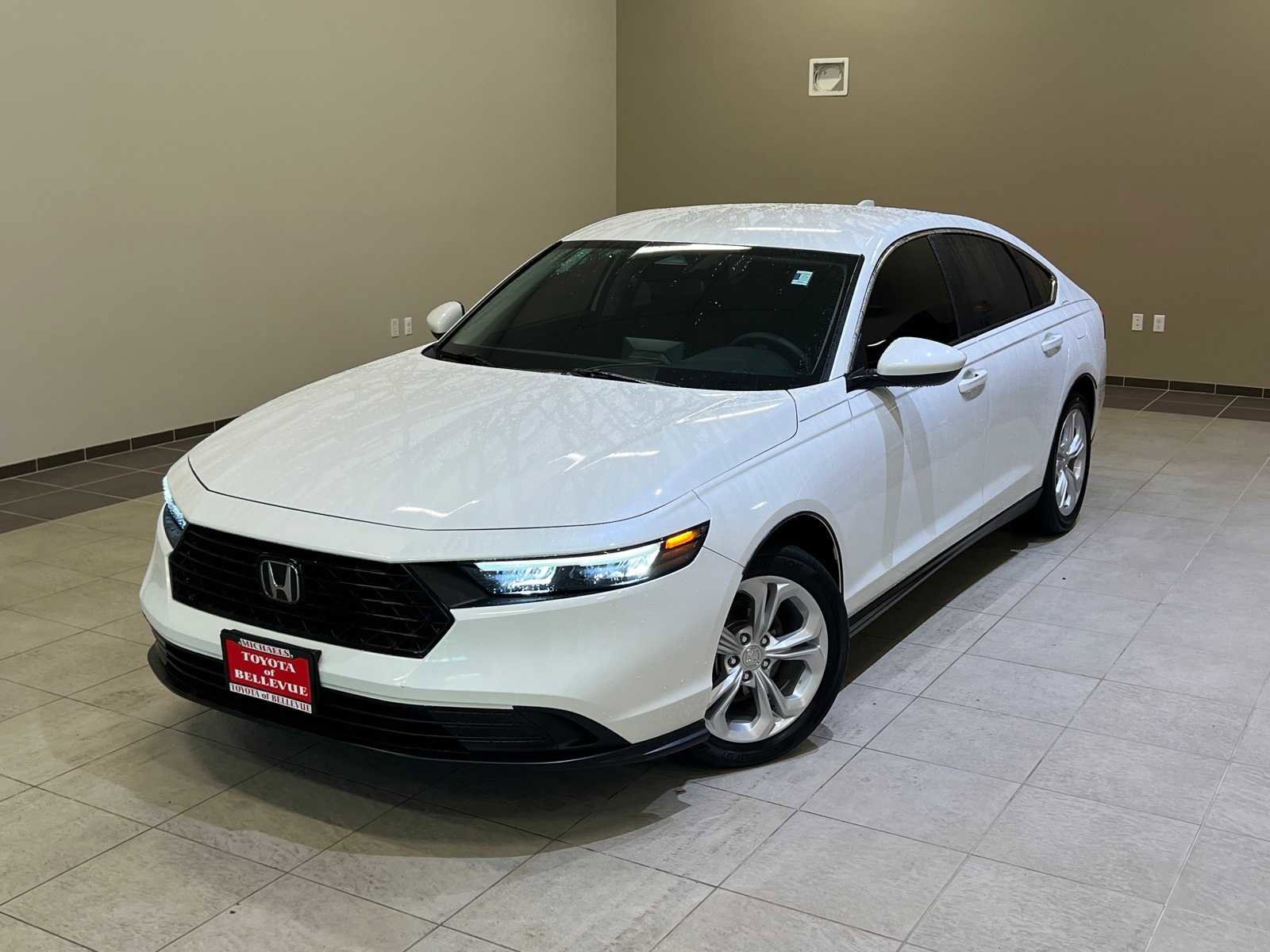 Used 2023 Honda Accord LX image 1