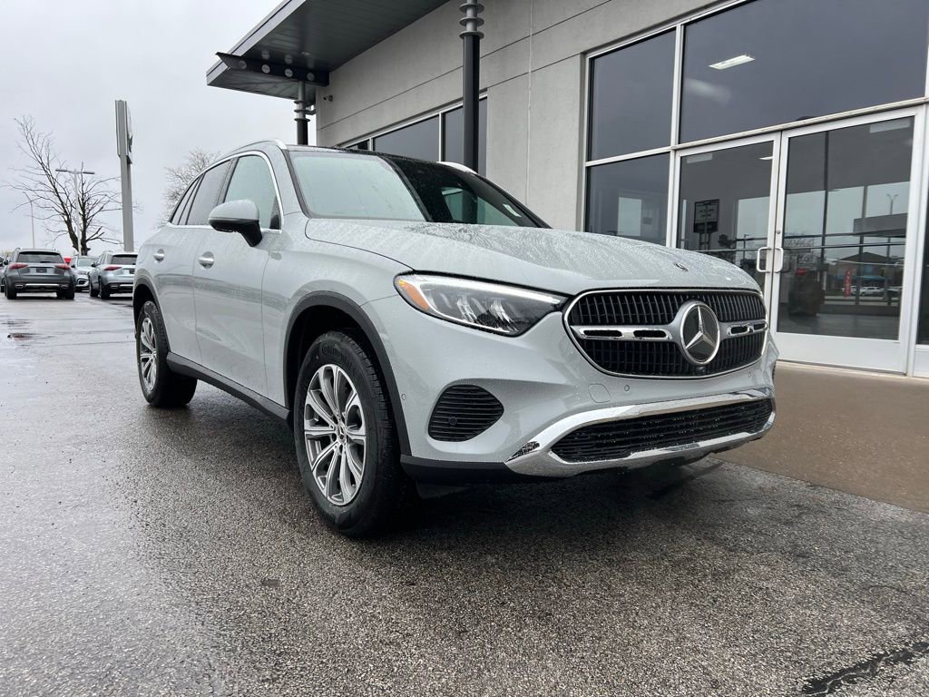 Certified 2026 Mercedes-Benz GLC 300 image 4