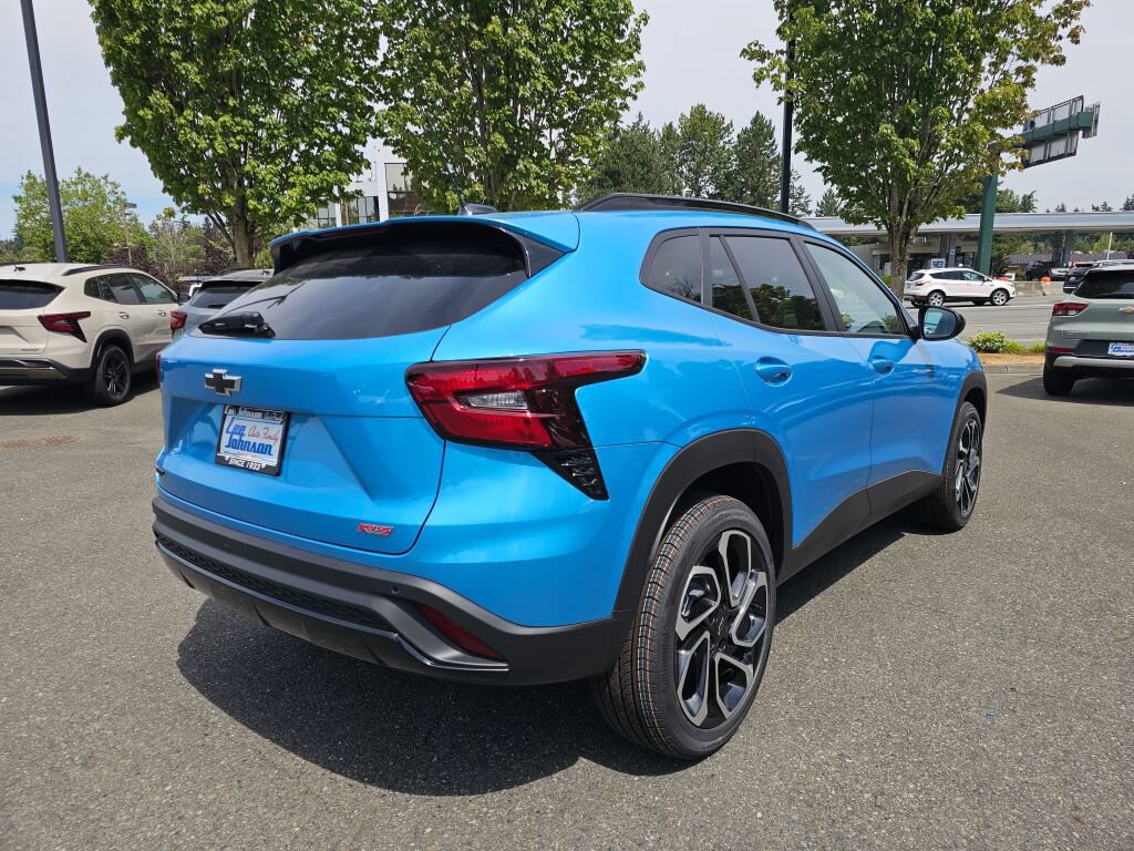New 2026 Chevrolet Trax RS w/ Driver Confidence Package FWD image 5