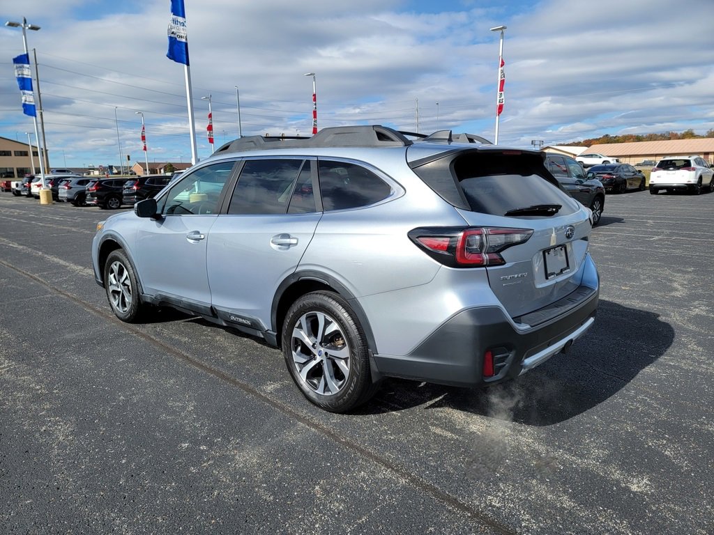 Used 2020 Subaru Outback Limited image 22