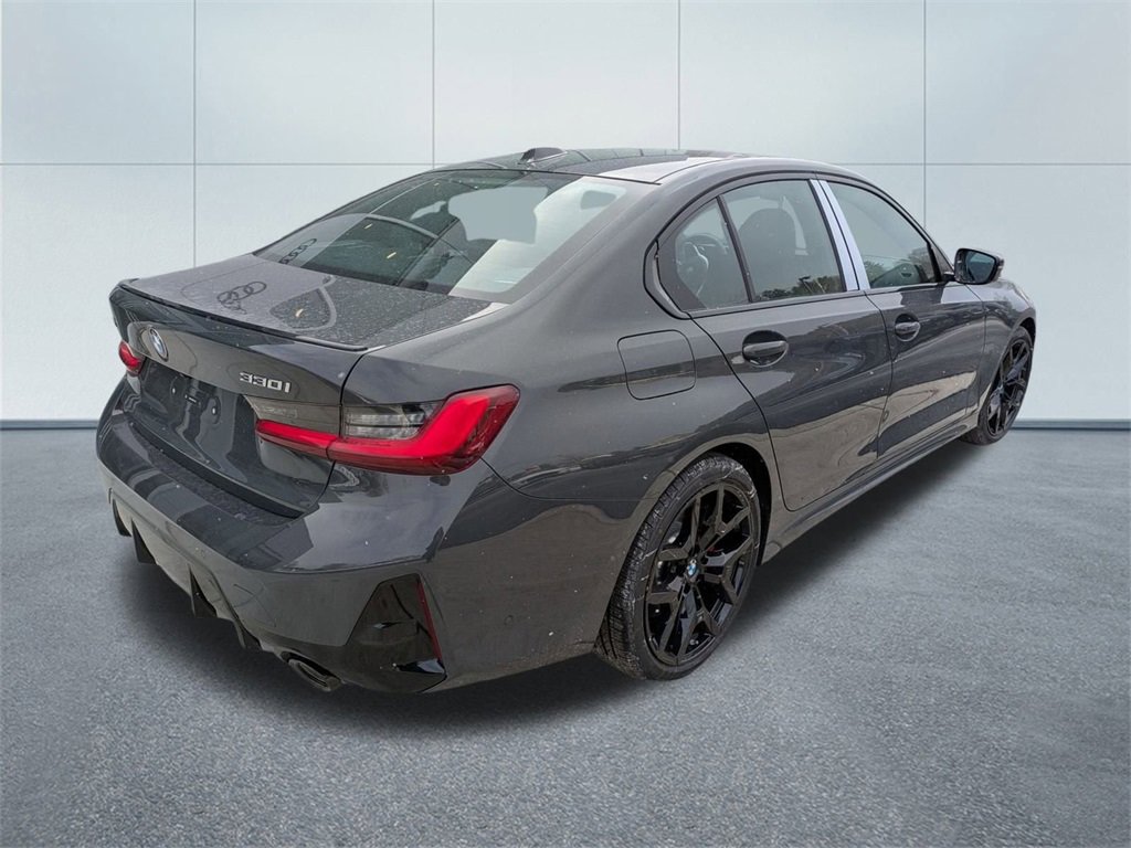 New 2026 BMW 330i xDrive Sedan w/ M Sport Package image 3