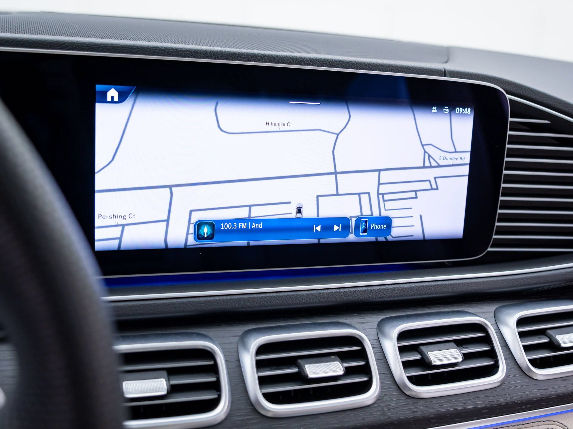Used 2024 Mercedes-Benz GLS 450 4MATIC image 26