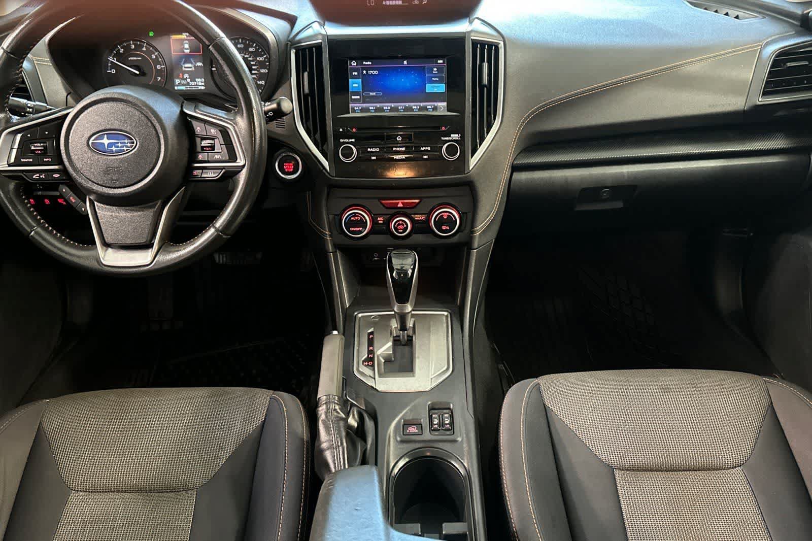 Used 2020 Subaru Crosstrek 2.0i Premium w/ Moonroof Package 2 AWD/4WD image 4