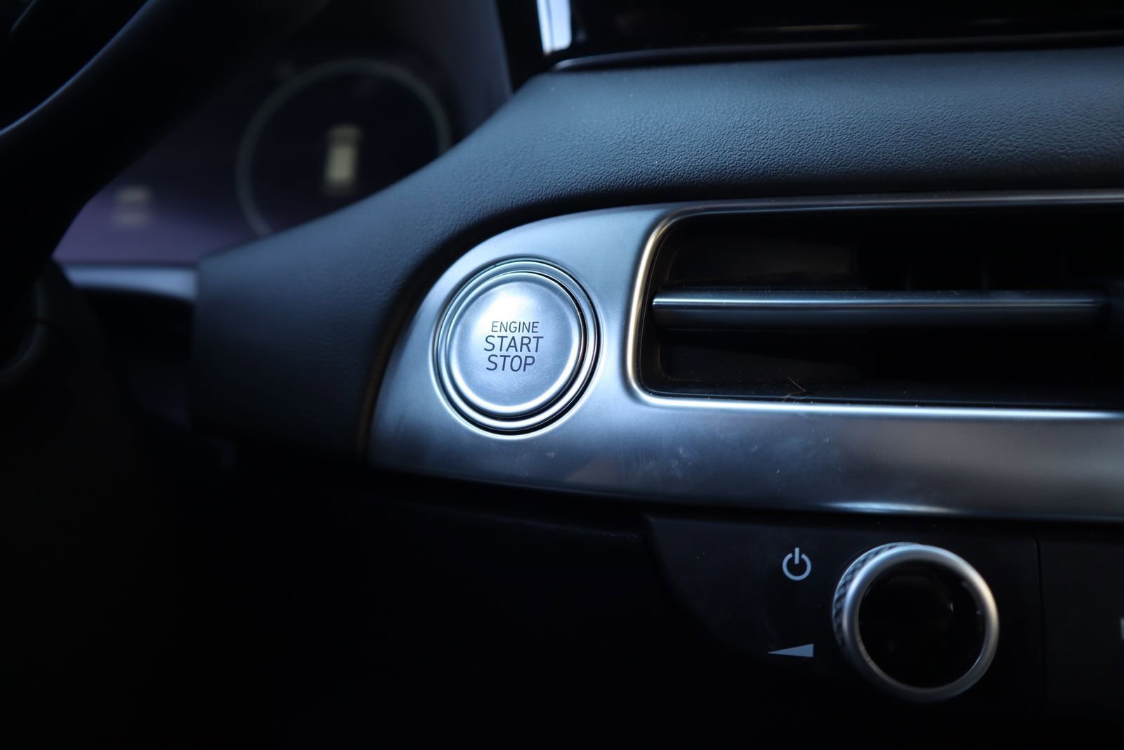 Used 2023 Hyundai Palisade Calligraphy image 30