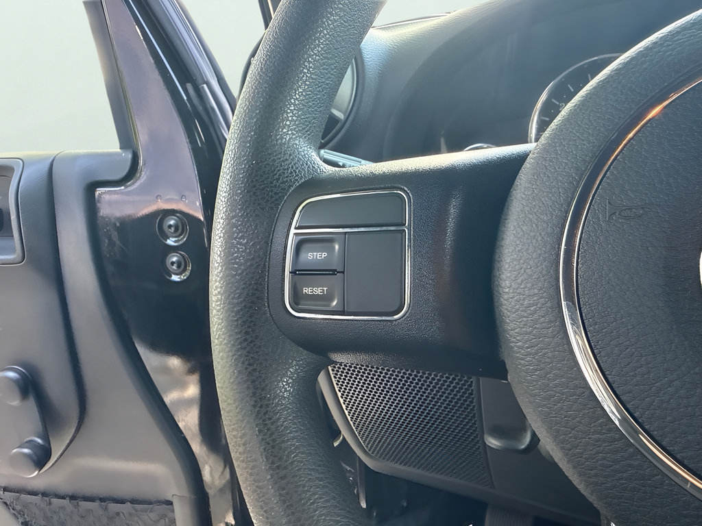 Used 2018 Jeep Wrangler Unlimited Sport AWD/4WD image 16