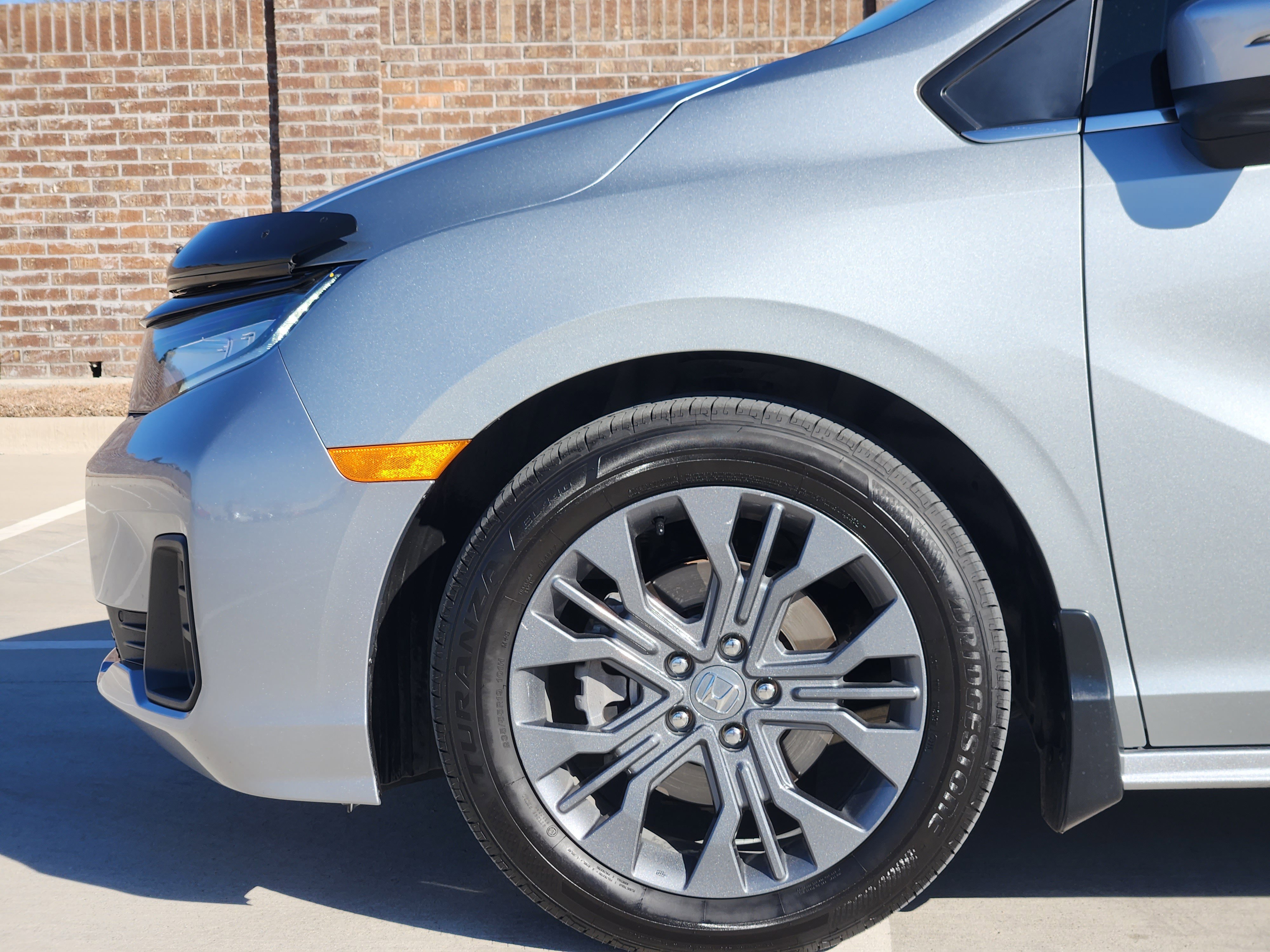 Certified 2025 Honda Odyssey Touring image 10