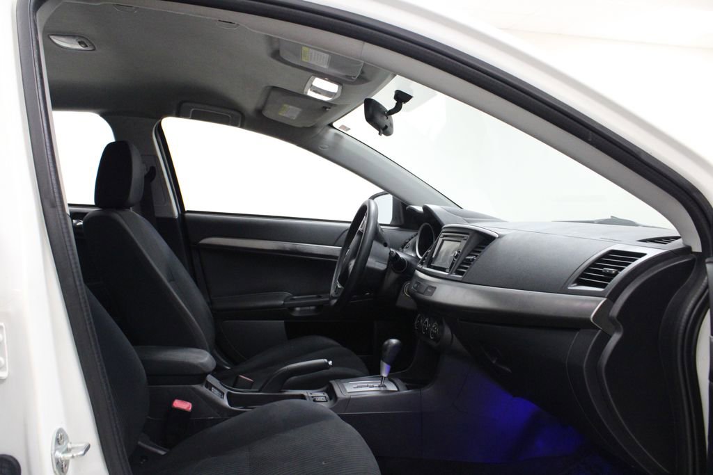 Used 2015 Mitsubishi Lancer SE image 6