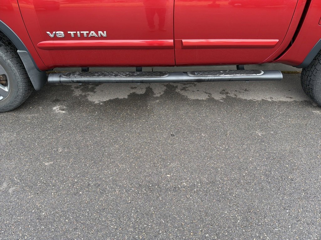 Used 2015 Nissan Titan SV w/ SV Value Truck Package image 10
