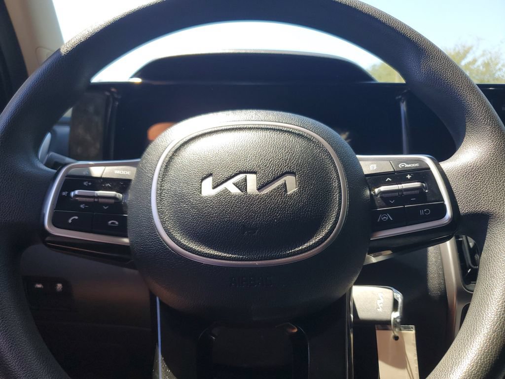 Used 2022 Kia Sorento LX FWD image 23
