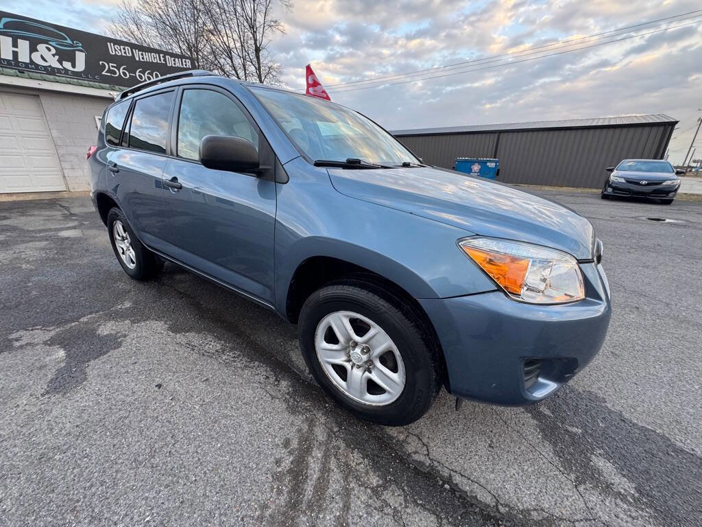 Used 2010 Toyota RAV4 Base 4dr SUV image 8